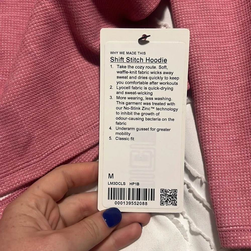 NWT lululemon sweat shirt. - Picture 2 of 2